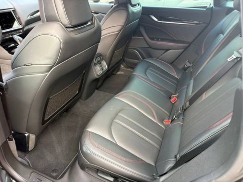 Used 2024 Maserati Levante GT Ultima AWD/4WD image 19