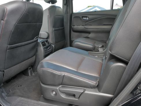 Used 2022 Honda Pilot Black Edition image 20