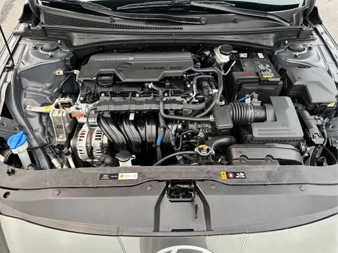 Certified 2024 Hyundai Elantra SEL FWD image 23