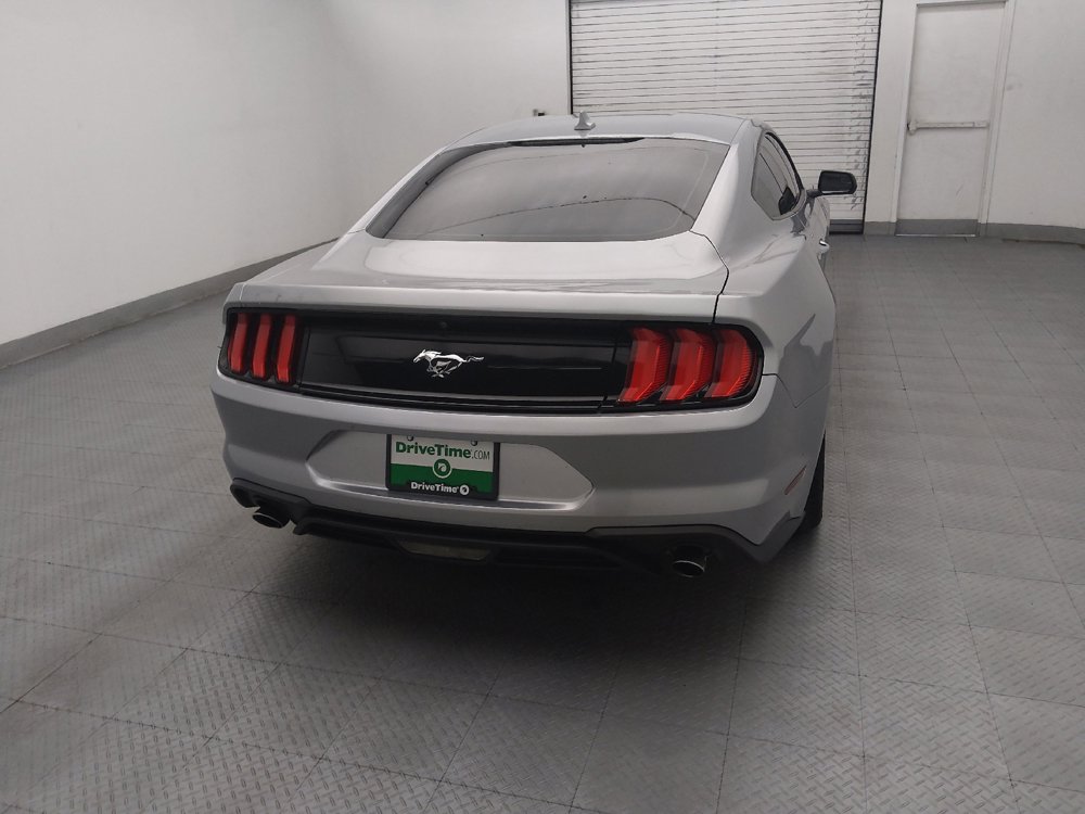 Used 2020 Ford Mustang Coupe RWD image 7
