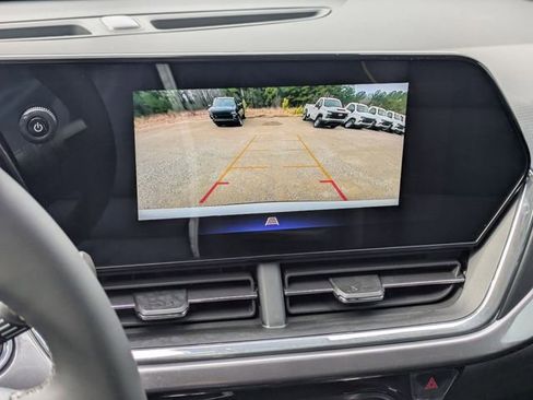 New 2026 Chevrolet Trax ACTIV w/ Sunroof Package image 18