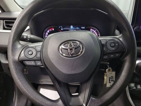 Used 2023 Toyota RAV4 LE FWD image 18