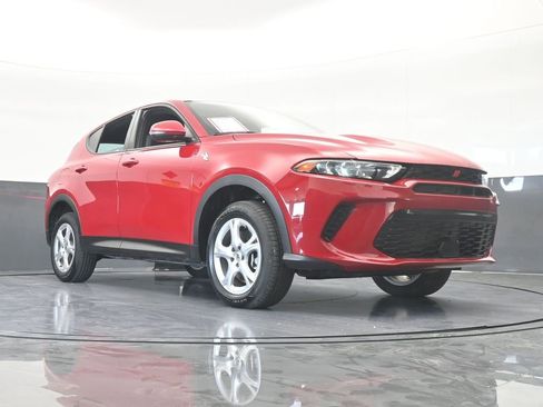 Used 2024 Dodge Hornet GT image 65