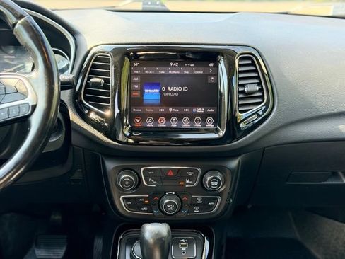 Used 2021 Jeep Compass Limited AWD/4WD image 21