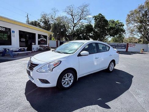 Used 2019 Nissan Versa SV w/ SV Special Edition Package image 2