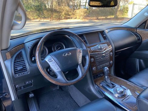 Used 2017 INFINITI QX80 4WD w/ Driver Assistance Package image 15