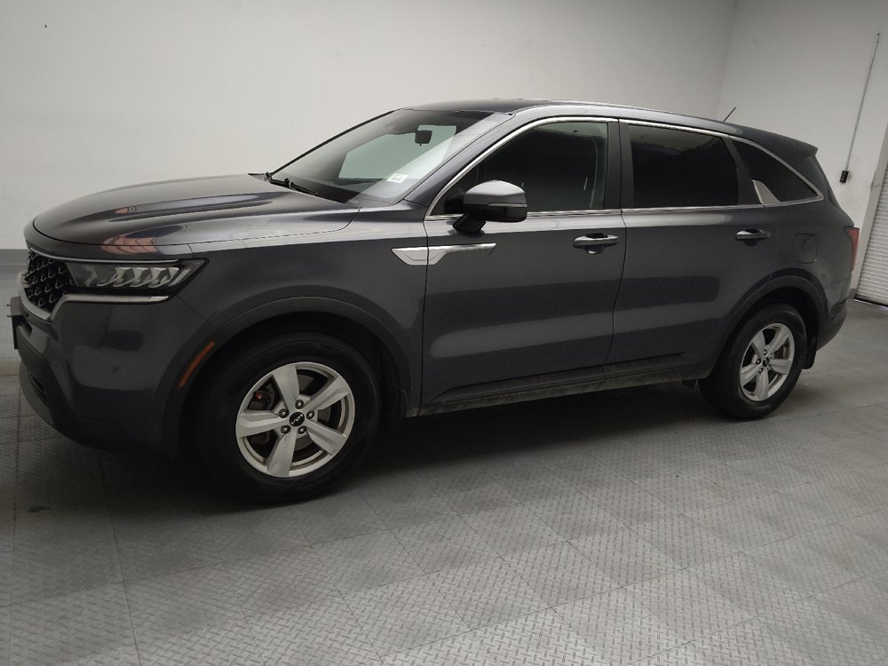 Used 2022 Kia Sorento LX FWD image 2