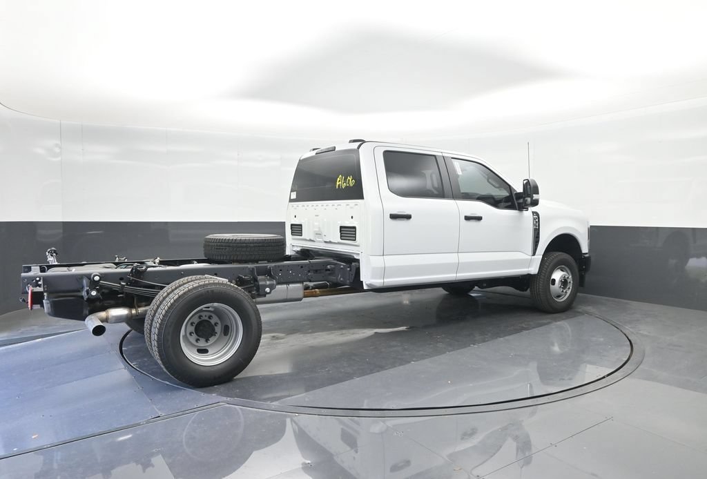 New 2025 Ford F350 XL AWD/4WD image 15