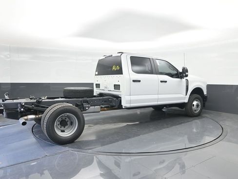 New 2025 Ford F350 XL AWD/4WD image 15