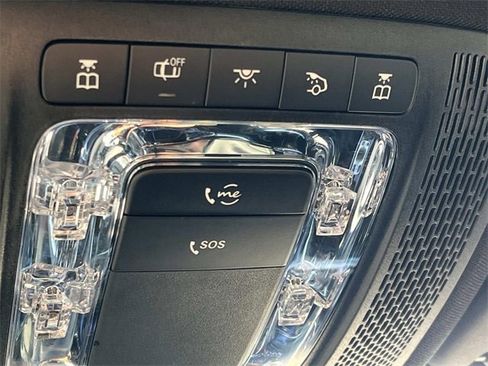 Used 2024 Mercedes-Benz GLB 250 image 38