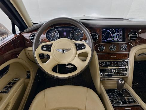 Used 2011 Bentley Mulsanne RWD image 29
