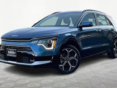 Used 2025 Kia Niro EX Touring