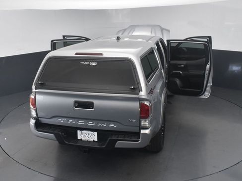 Used 2020 Toyota Tacoma TRD Sport image 24