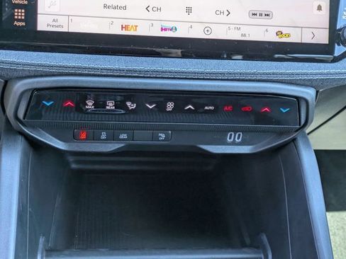 New 2026 Jeep Cherokee Laredo AWD/4WD image 19