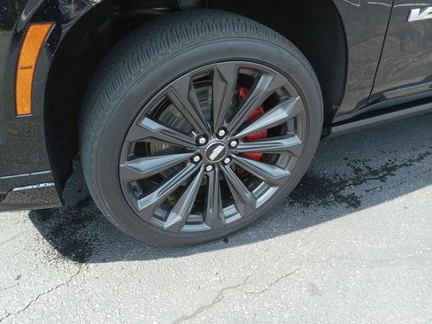Certified 2025 Cadillac Escalade V AWD/4WD image 6
