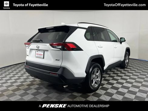 Used 2025 Toyota RAV4 XLE FWD image 15