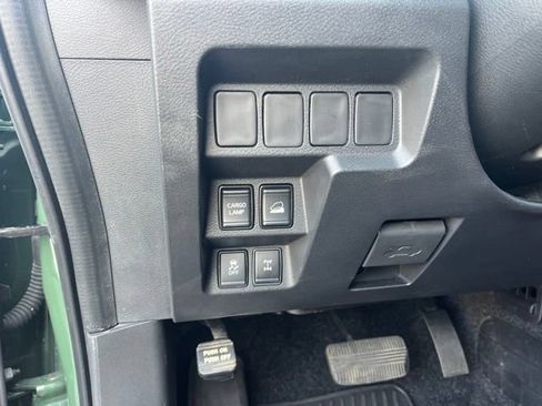Used 2024 Nissan Frontier PRO-4X w/ Off-Road Protection Package AWD/4WD image 23