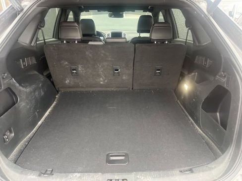 Used 2022 Ford Edge ST-Line w/ Class II Trailer Tow Package image 18