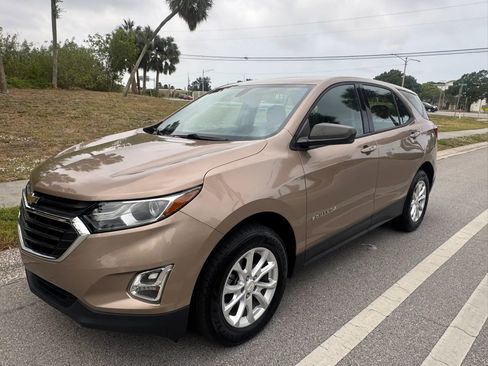 Used 2019 Chevrolet Equinox LS w/ LPO, Floor Liner Package AWD/4WD image 6