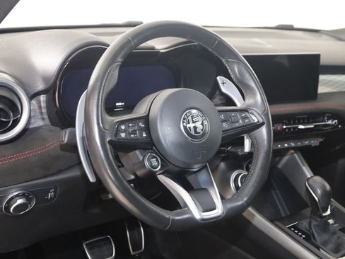 Used 2024 Alfa Romeo Tonale Veloce w/ Active Assist Package AWD/4WD image 6