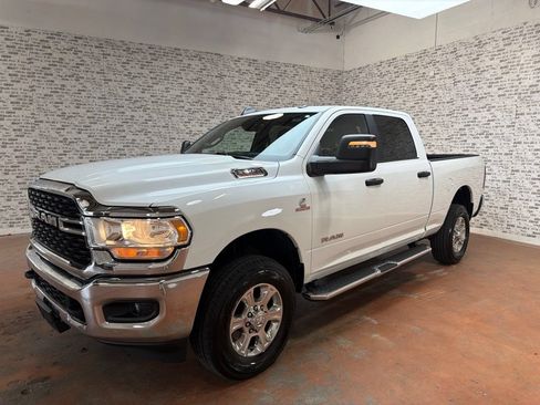 Used 2024 RAM 2500 Big Horn AWD/4WD image 3
