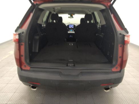 Used 2021 Chevrolet Traverse LT FWD image 29