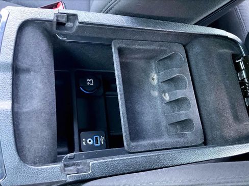 Used 2014 Dodge Charger SE RWD image 35
