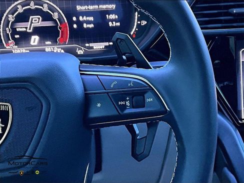 Used 2023 Lamborghini Urus S image 18
