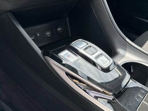 Used 2023 Hyundai Sonata SEL w/ Convenience Package FWD image 38