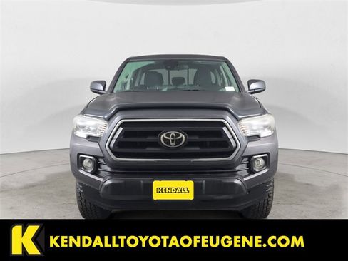 Used 2020 Toyota Tacoma SR5 image 8