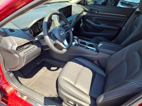New 2026 Nissan Altima 2.5 SV w/ SV Premium Package image 13