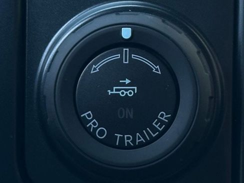 New 2026 Ford F250 Lariat w/ Black Appearance Package image 43