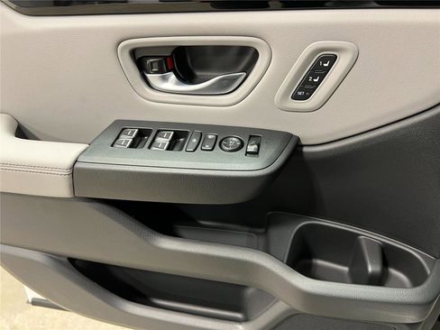 New 2025 Honda Pilot Touring image 15