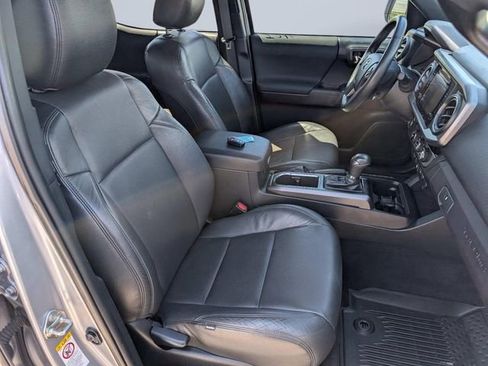 Used 2018 Toyota Tacoma TRD Sport RWD image 20