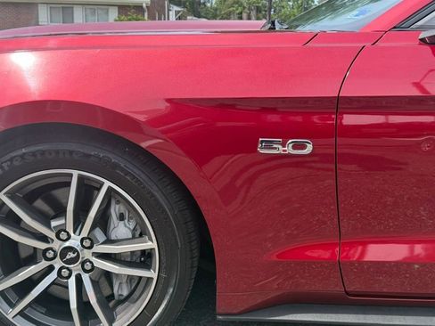 Used 2016 Ford Mustang GT RWD image 19