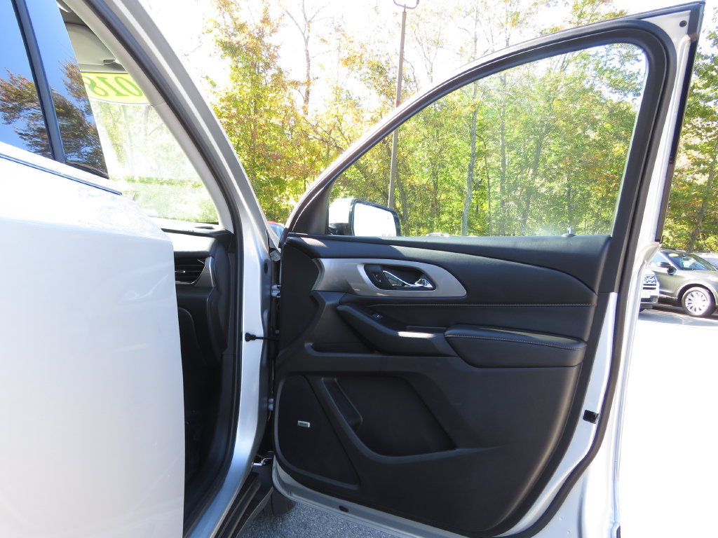Used 2018 Chevrolet Traverse LT AWD/4WD image 12