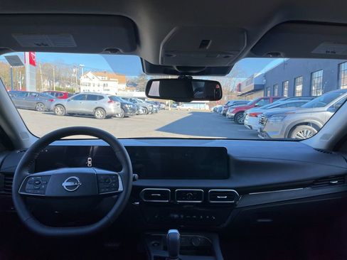 New 2026 Nissan Sentra SV FWD image 32