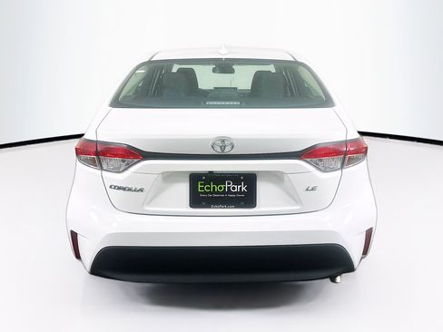 Used 2024 Toyota Corolla LE image 7