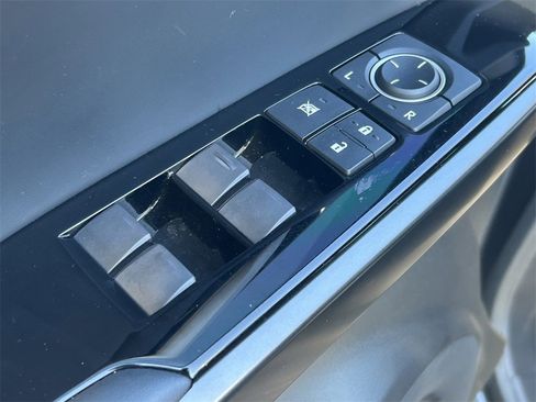 Used 2023 Lexus IS 350 F Sport image 22