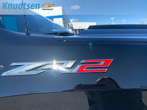 Used 2024 Chevrolet Silverado 1500 ZR2 w/ Technology Package image 11