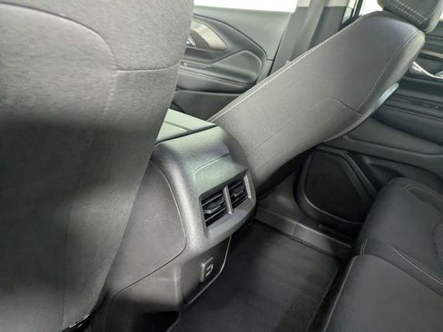 Certified 2024 GMC Terrain SLE image 30