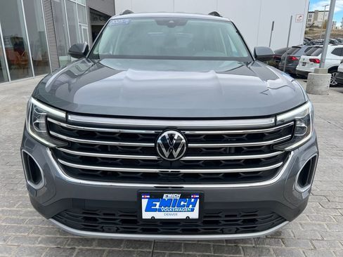 Certified 2025 Volkswagen Atlas SE image 10