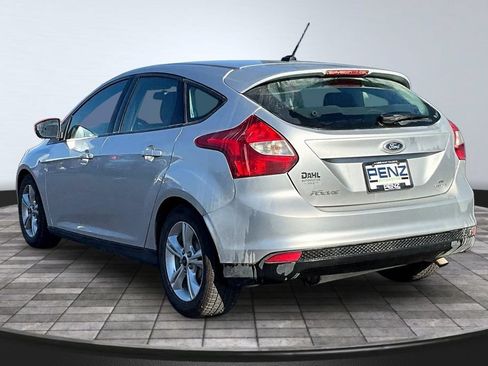 Used 2014 Ford Focus SE FWD image 4
