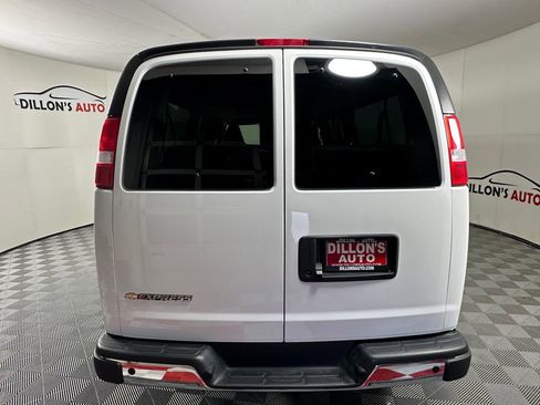 Used 2025 Chevrolet Express 3500 LT w/ LT Preferred Equipment Group RWD image 5