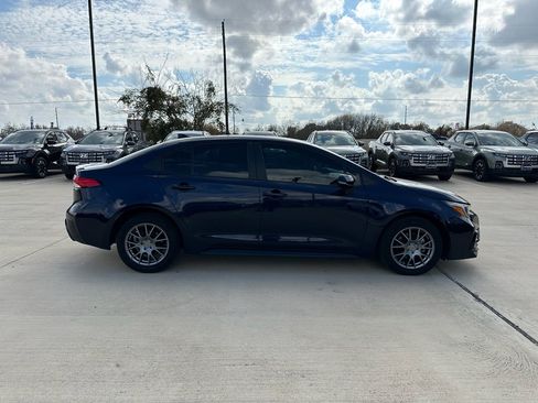 Used 2024 Toyota Corolla SE image 4