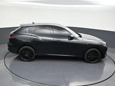 Used 2022 Maserati Levante Modena AWD/4WD image 23