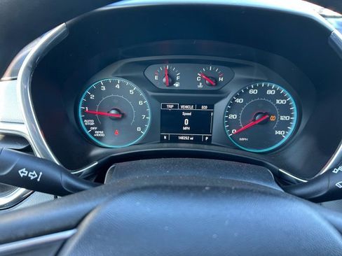 Used 2018 Chevrolet Equinox LT image 15