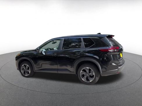 Used 2025 Nissan Rogue SV FWD image 10
