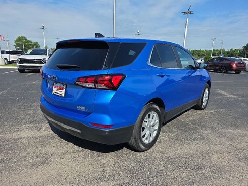 Used 2024 Chevrolet Equinox LT w/ LPO, Floor Liner Package FWD image 6