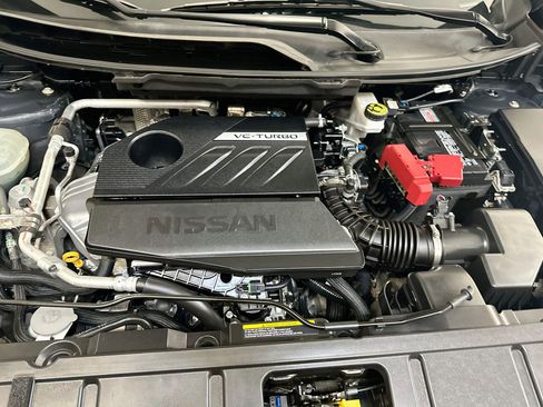 Used 2024 Nissan Rogue SV AWD/4WD image 34